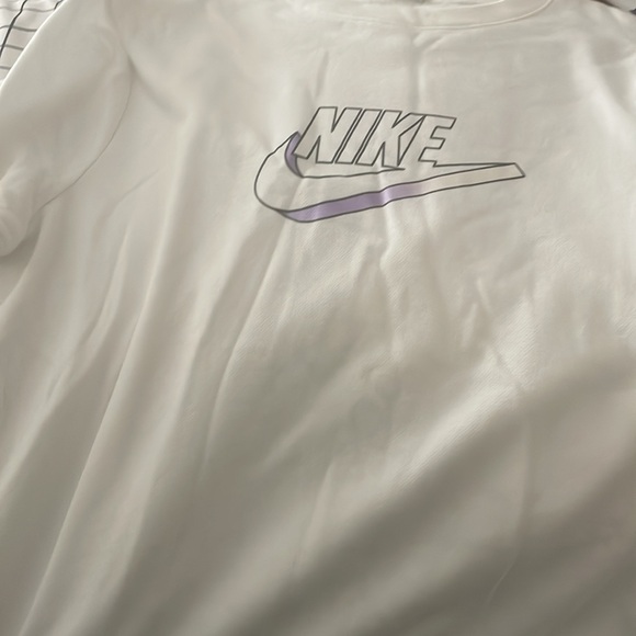Nike White Sweater - Picture 3 of 3